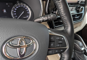 Подержанный автомобиль Toyota Highlander 2021 года (27 фото)