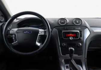 Подержанный автомобиль Ford Mondeo Sedan 2013 года (7 фото)