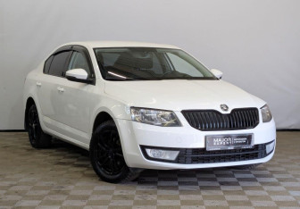 Подержанный автомобиль Skoda Octavia Liftback 2013 года (3 фото)