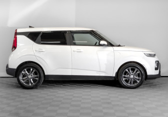 Подержанный автомобиль Kia Soul 2021 года (4 фото)
