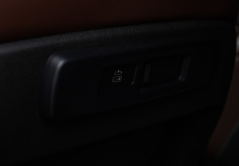 Подержанный автомобиль BMW X5 2020 года (14 фото)