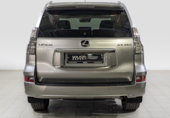 Подержанный автомобиль Lexus GX 2022 года (6 фото)
