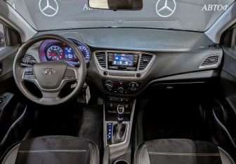 Подержанный автомобиль Hyundai Solaris Sedan 2021 года (14 фото)