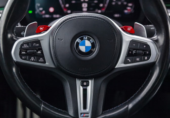 Подержанный автомобиль BMW M5 Sedan 2020 года (19 фото)