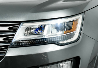 Подержанный автомобиль Ford Explorer 2017 года (5 фото)