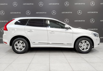 Подержанный автомобиль Volvo XC60 2017 года (4 фото)