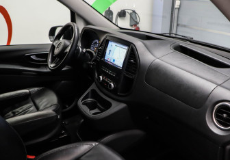 Подержанный автомобиль Mercedes-Benz Vito 2016 года (13 фото)