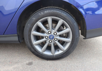 Подержанный автомобиль Ford Focus Wagon 2016 года (9 фото)