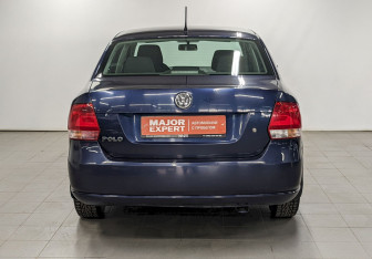 Подержанный автомобиль Volkswagen Polo Sedan 2014 года (6 фото)