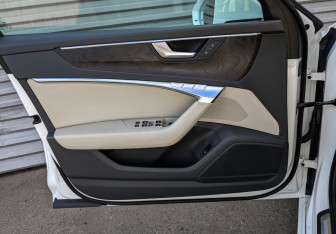 Подержанный автомобиль Audi A6 Sedan 2019 года (19 фото)