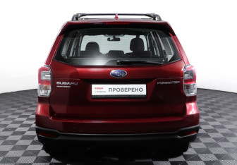 Подержанный автомобиль Subaru Forester Suv 2017 года (6 фото)
