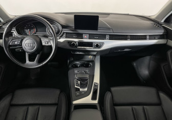 Подержанный автомобиль Audi A4 Sedan 2016 года (12 фото)