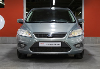 Подержанный автомобиль Ford Focus Sedan 2009 года (2 фото)