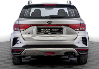 Подержанный автомобиль Kia Rio Hatchback 2021 года (6 фото)