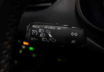 Подержанный автомобиль Skoda Octavia Liftback 2013 года (19 фото)