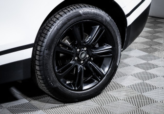 Подержанный автомобиль Land Rover Range Rover Velar 2020 года (15 фото)