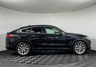 Подержанный автомобиль BMW X4 2019 года (6 фото)