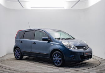 Подержанный автомобиль Nissan Note 2013 года (3 фото)