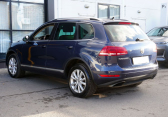 Подержанный автомобиль Volkswagen Touareg 2013 года (7 фото)