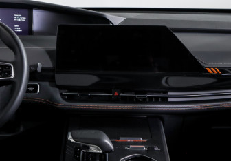 Подержанный автомобиль Changan UNI-K 2024 года (13 фото)