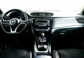 Подержанный автомобиль Nissan Qashqai 2019 года (9 фото)