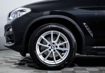Подержанный автомобиль BMW X4 2019 года (15 фото)