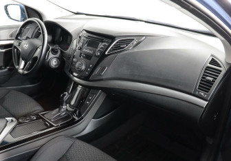 Подержанный автомобиль Hyundai i40 Sedan 2015 года (5 фото)