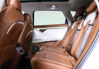 Подержанный автомобиль Voyah Free 2023 года (11 фото)