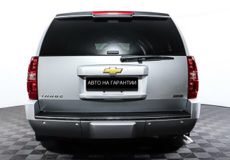 Подержанный автомобиль Chevrolet Tahoe 2012 года (5 фото)