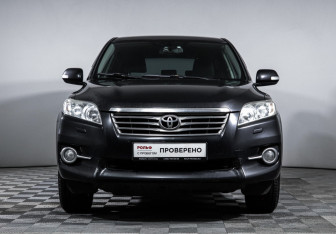 Подержанный автомобиль Toyota RAV4 2010 года (2 фото)