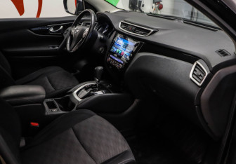 Подержанный автомобиль Nissan Qashqai 2018 года (21 фото)