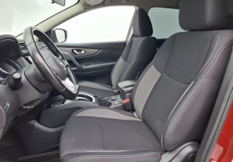 Подержанный автомобиль Nissan Qashqai 2020 года (10 фото)