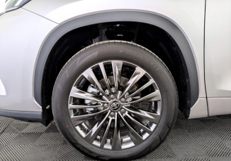 Новый Toyota Highlander 2026 (7 фото)