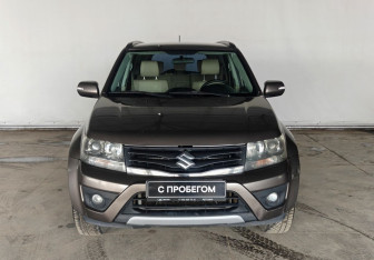 Подержанный автомобиль Suzuki Grand Vitara 2013 года (2 фото)