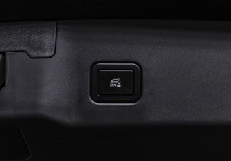 Подержанный автомобиль Changan UNI-V 2024 года (27 фото)