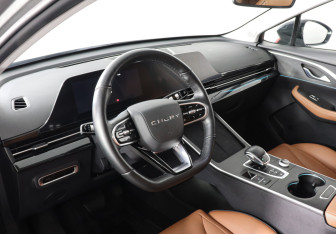 Подержанный автомобиль Omoda C5 2022 года (9 фото)