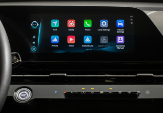 Подержанный автомобиль Omoda C5 2023 года (15 фото)