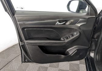 Подержанный автомобиль Haval Jolion 2022 года (19 фото)