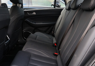 Подержанный автомобиль Omoda S5 2024 года (8 фото)