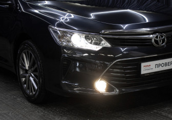 Подержанный автомобиль Toyota Camry Sedan 2017 года (21 фото)