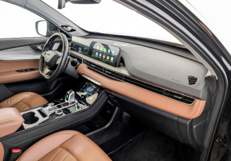 Подержанный автомобиль Chery Tiggo 8 Pro Max 2023 года (11 фото)