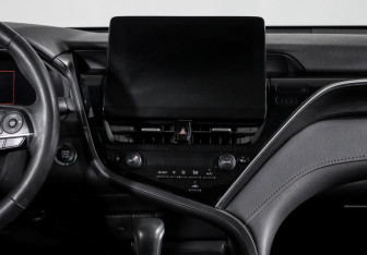 Подержанный автомобиль Toyota Camry Sedan 2023 года (13 фото)