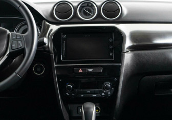 Подержанный автомобиль Suzuki Vitara 2021 года (10 фото)