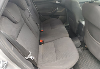 Подержанный автомобиль Ford Focus Wagon 2012 года (11 фото)
