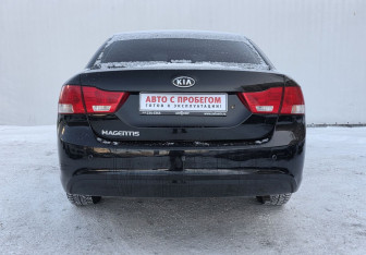 Подержанный автомобиль Kia Magentis 2010 года (6 фото)