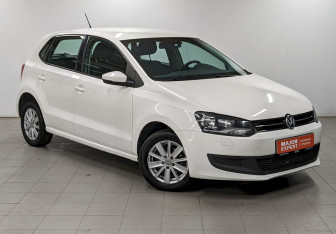 Подержанный автомобиль Volkswagen Polo Hatchback 2011 года (3 фото)