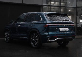 Подержанный автомобиль Geely Monjaro 2023 года (7 фото)