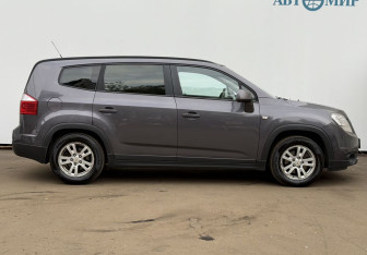 Подержанный автомобиль Chevrolet Orlando 2013 года (4 фото)