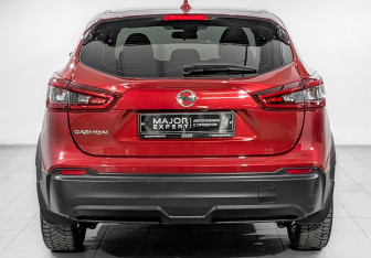 Подержанный автомобиль Nissan Qashqai 2021 года (6 фото)