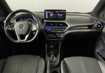 Подержанный автомобиль Changan Alsvin 2023 года (8 фото)